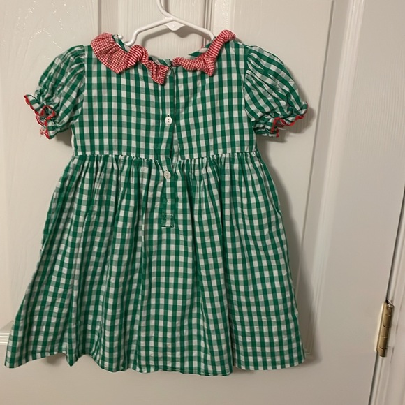 SMOCKINGBIRD - 2t green & white checked with apples - trimmed with red. - Picture 4 of 9
